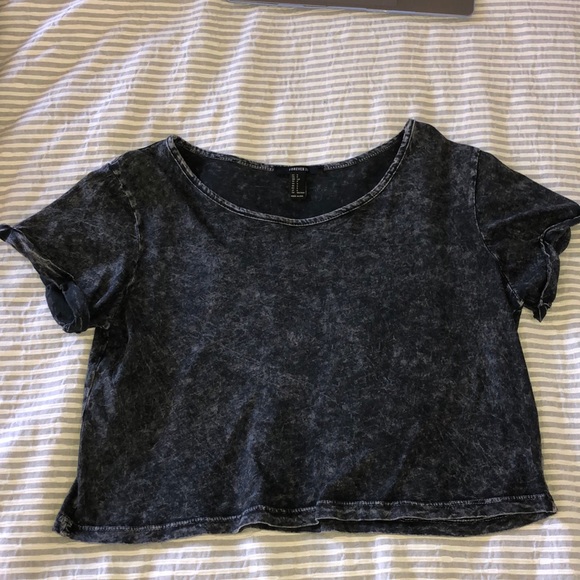 Forever 21 Tops - 🎉HP🎉 Static t shirt